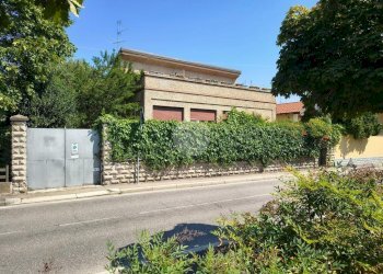 Villa Via S. Bernardo, Mesero - foto 1