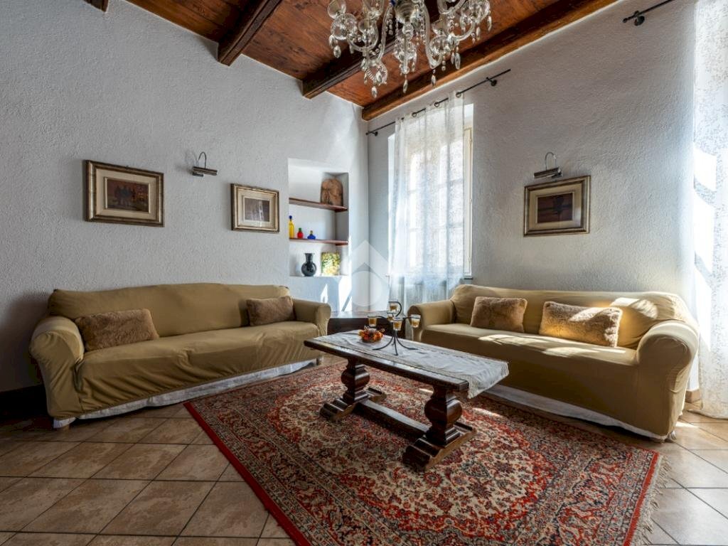 Two-room apartment Via del Seminario, Saluzzo - photo 1