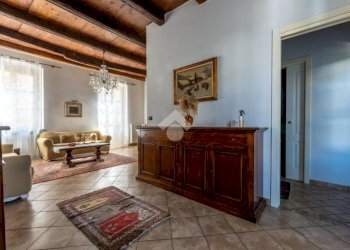 Two-room apartment Via del Seminario, Saluzzo - photo 3