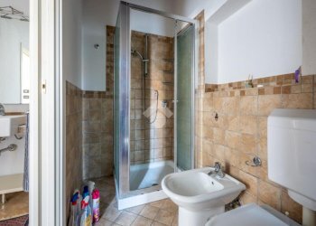 Two-room apartment Via del Seminario, Saluzzo - photo 13