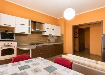 Three-room apartment Via Fratelli Carando, Bra - photo 2