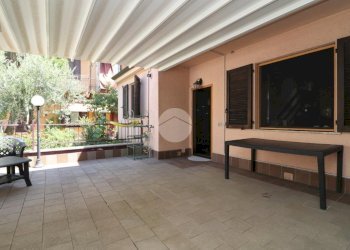 Villa Via De Amicis, Rho - foto 12