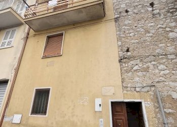 Foto 2 - Three-room apartment via arringo
 
snc, Sonnino - photo 2