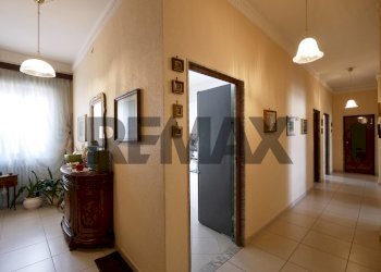 Hall / corridoio - Four-room apartment Giuseppe Di Vagno
 
7, Turi - photo 6