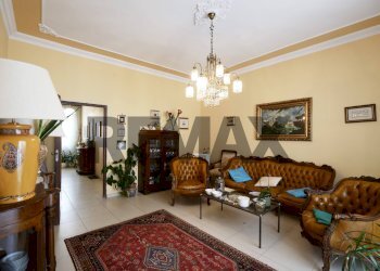 Soggiorno - Four-room apartment Giuseppe Di Vagno
 
7, Turi - photo 8