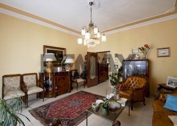 Soggiorno - Four-room apartment Giuseppe Di Vagno
 
7, Turi - photo 9