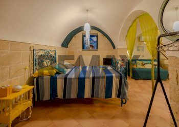 Camera / camera da letto - Independent house Via Gioberti
 
39-41-43, Bari - photo 20