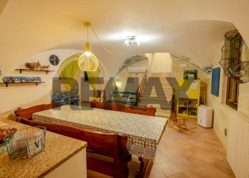 Camera / camera da letto - Independent house Via Gioberti
 
39-41-43, Bari - photo 23