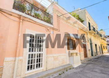Edificio all\'aperto - Independent house Via Gioberti
 
39-41-43, Bari - photo 2