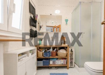 Bagno - Independent house Via Gioberti
 
39-41-43, Bari - photo 18