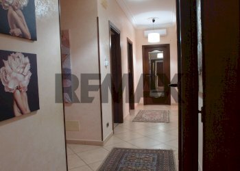 Hall / corridoio - Apartment Via Bartolomeo Augugliaro
 
1, Trapani - photo 9