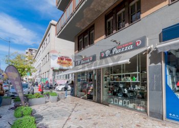Edificio all\'aperto - Commercial Activity Via Marchese Di Villabianca
91, Palermo - photo 5