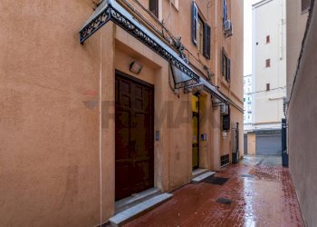 portone ingresso - Office Via Mario Rapisardi
15, Palermo - photo 10
