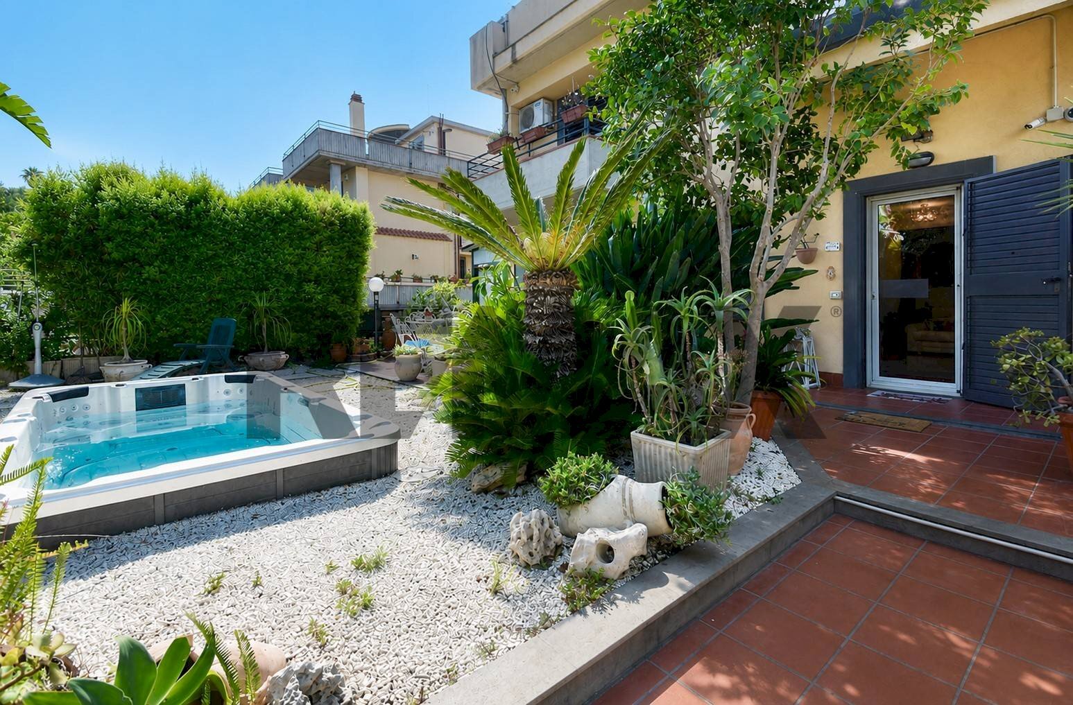 Piscina - Villa a Schiera Via Galatea
 
7, Aci Catena - foto 2