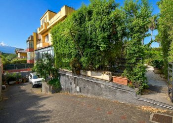Edificio all\'aperto - Villa a Schiera Via Galatea
 
7, Aci Catena - foto 4