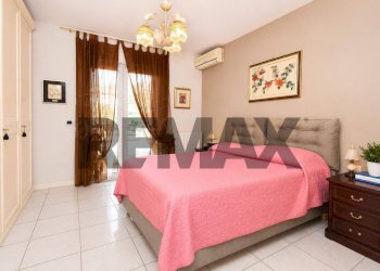 Camera / camera da letto - Villa a Schiera Via Galatea
 
7, Aci Catena - foto 22