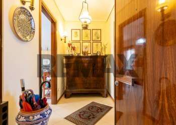 Hall / corridoio - Four-room apartment Via Giovanni Verga
 
13, Caltagirone - photo 3