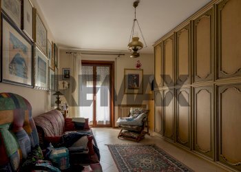 Soggiorno - Four-room apartment Via Giovanni Verga
 
13, Caltagirone - photo 6