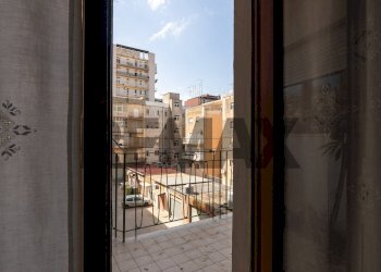 Balcone - Four-room apartment Via Giovanni Verga
 
13, Caltagirone - photo 11