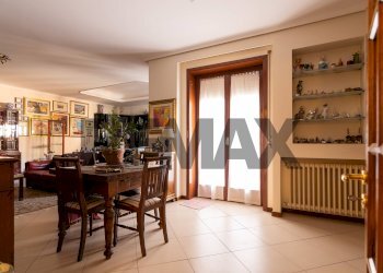 Sala da pranzo - Four-room apartment Via Giovanni Verga
 
13, Caltagirone - photo 12