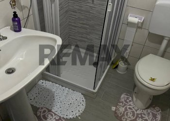 Bagno - Bilocale Via Vittorio Veneto
 
82, San Michele di Ganzaria - foto 8