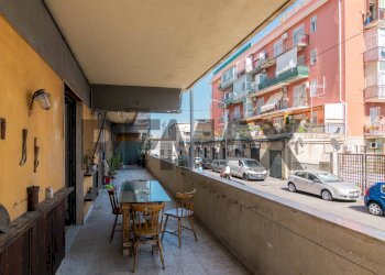 Balcone - Quadrilocale Via Francesco Guglielmino
 
12, Catania - foto 4
