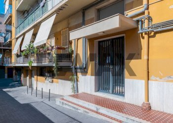 Edificio all\'aperto - Quadrilocale Via Francesco Guglielmino
 
12, Catania - foto 29