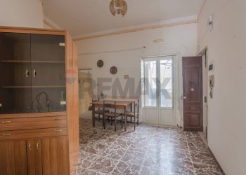 Sala da pranzo - Quadrilocale Via Stella
 
49, Caltagirone - foto 1