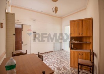 Sala da pranzo - Quadrilocale Via Stella
 
49, Caltagirone - foto 17