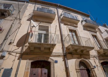 Edificio all\'aperto - Quadrilocale Via Stella
 
49, Caltagirone - foto 24