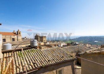 Edificio all\'aperto - Independent house Via San Gregorio
 
13 e 13/B, Caltagirone - photo 20