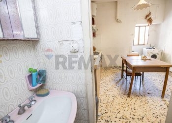 Bagno - Independent house Via San Gregorio
 
13 e 13/B, Caltagirone - photo 23