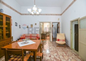 Sala da pranzo - Four-room apartment Via Ex Matrice
 
18, Caltagirone - photo 9