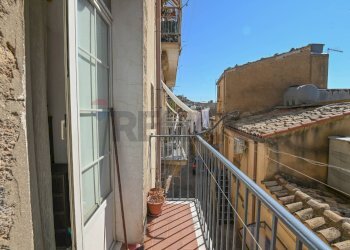 Balcone - Four-room apartment Via Ex Matrice
 
18, Caltagirone - photo 14