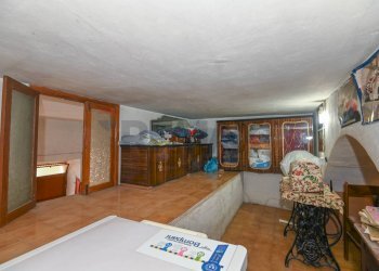 Hall / corridoio - Four-room apartment Via Ex Matrice
 
18, Caltagirone - photo 15