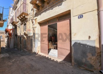 Edificio all\'aperto - Four-room apartment Via Ex Matrice
 
18, Caltagirone - photo 22