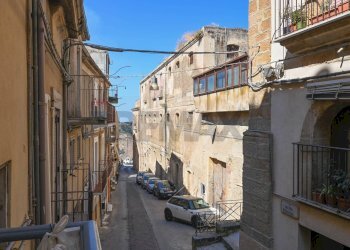 Edificio all\'aperto - Four-room apartment Via Ex Matrice
 
18, Caltagirone - photo 25