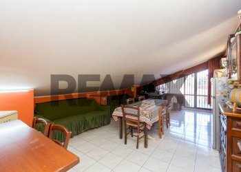 Sala da pranzo - Trilocale Via San Girolamo
 
4, Acireale - foto 17