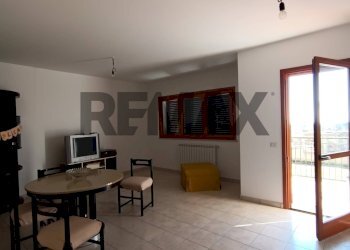Sala da pranzo - Villa a Schiera Via Carnevale
5, Caltagirone - foto 7