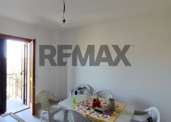 Sala da pranzo - Villa a Schiera Via Carnevale
5, Caltagirone - foto 9