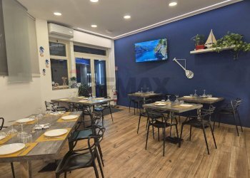 Sala da pranzo - Commercial Activity via vincenzo bellini
25, Valverde - photo 6