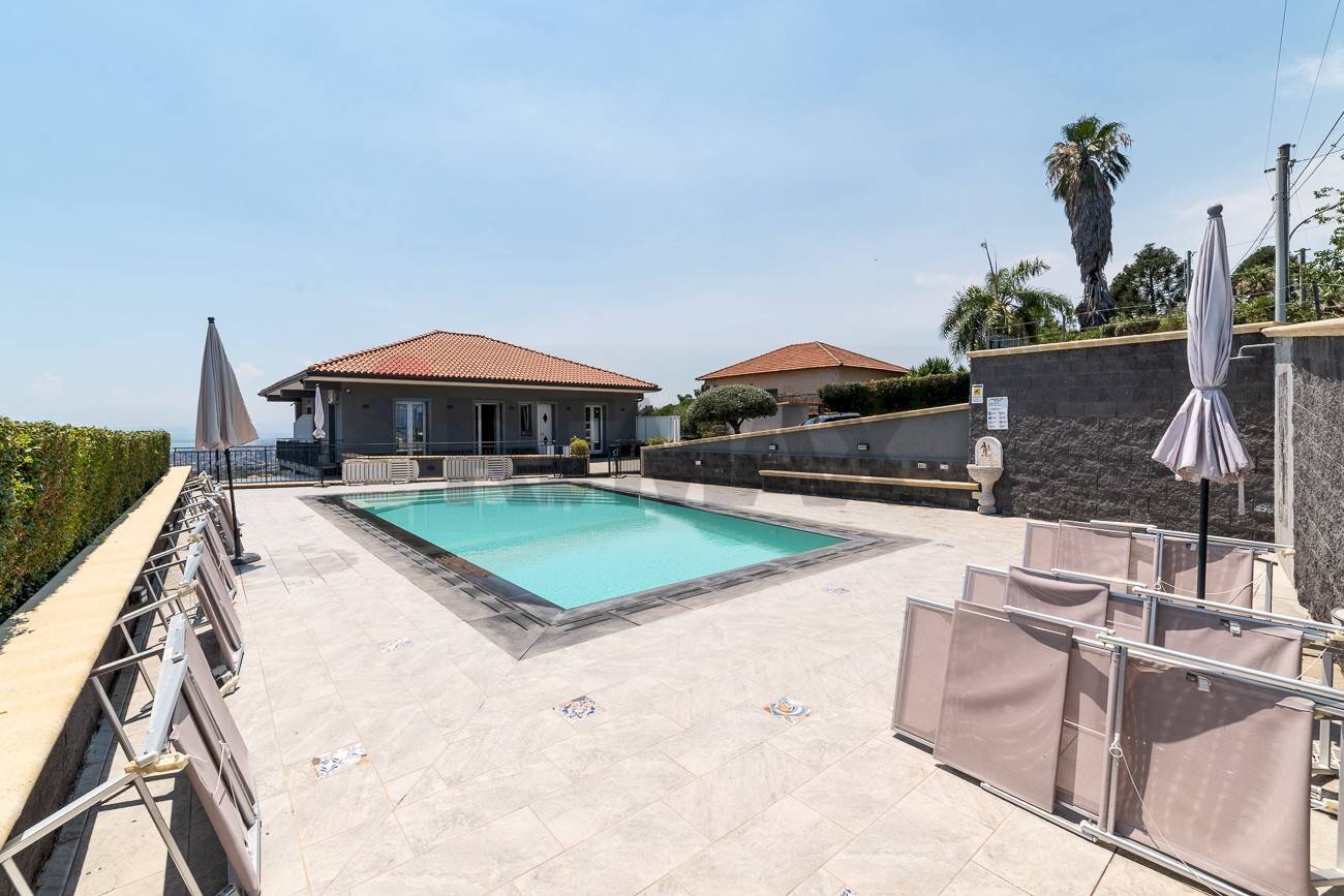Piscina - Villa Via Gallinaro
 
34, Aci Castello - photo 1