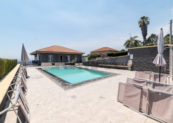 Piscina - Villa Via Gallinaro
 
34, Aci Castello - photo 1