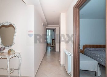Hall / corridoio - Villa Via Gallinaro
 
34, Aci Castello - photo 35