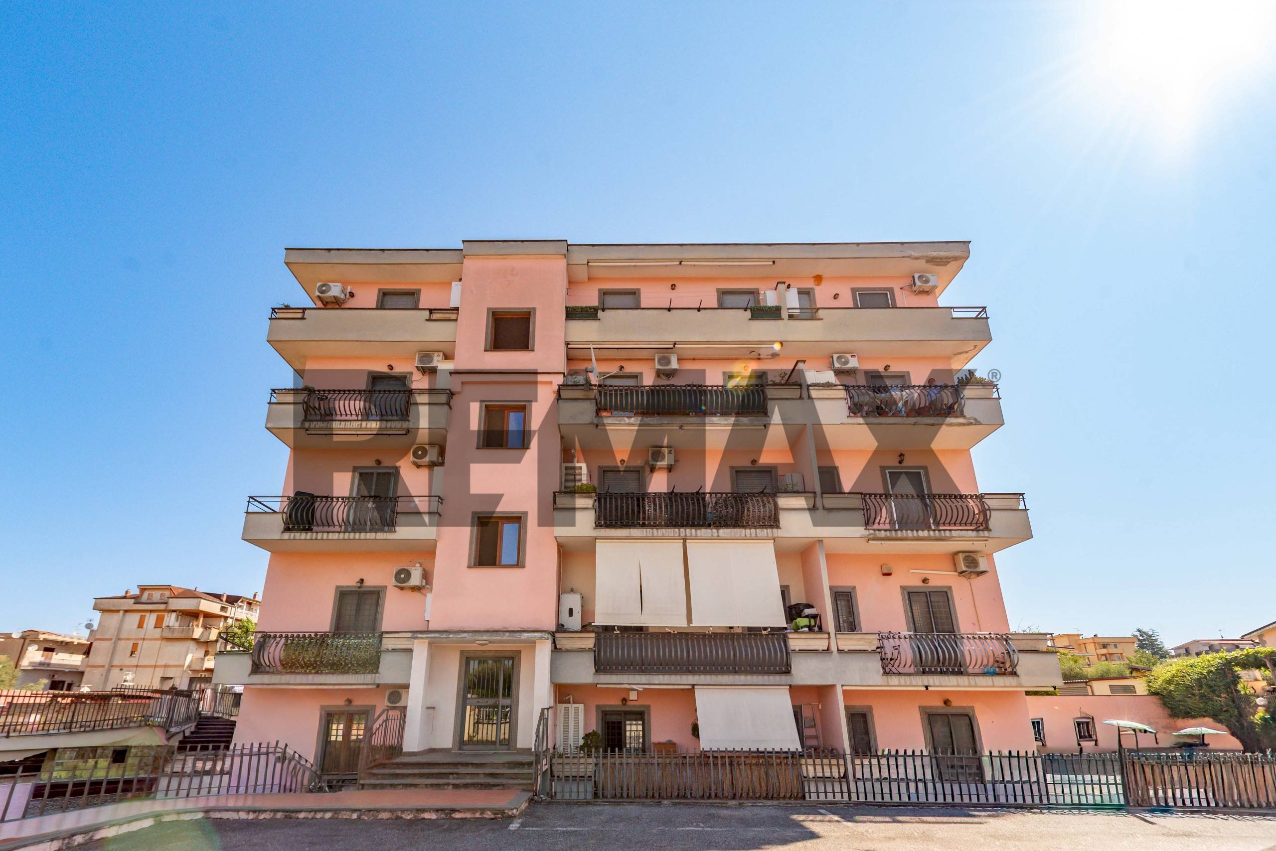 Edificio all\'aperto - Bilocale Via Del Torraccio
220, Roma - foto 2