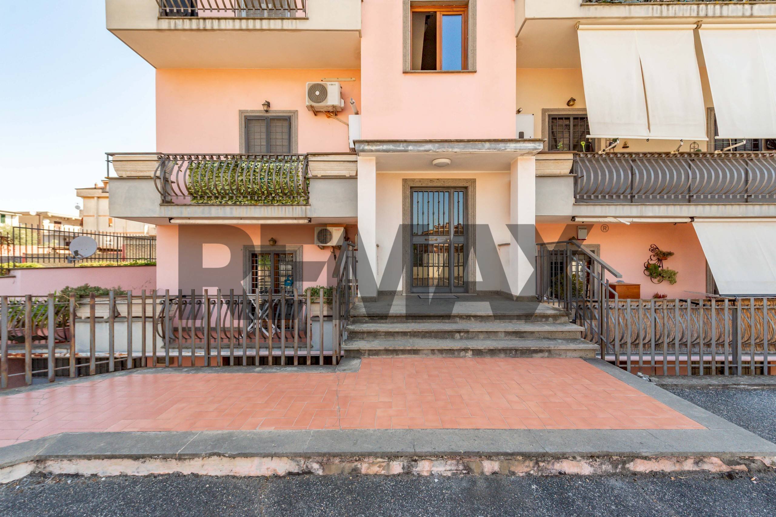Casa all\'aperto - Bilocale Via Del Torraccio
220, Roma - foto 3