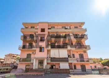 Edificio all\'aperto - Bilocale Via Del Torraccio
220, Roma - foto 2