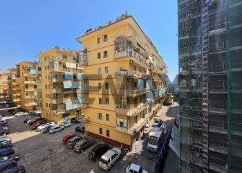 Edificio all\'aperto - Four-room apartment via Vito Lembo
 
40, Salerno - photo 2