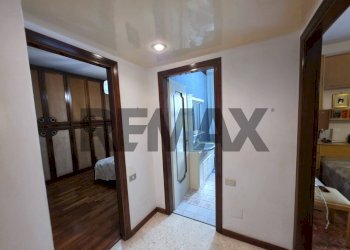 Hall / corridoio - Four-room apartment via Vito Lembo
 
40, Salerno - photo 23