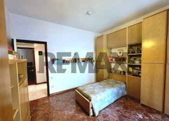 Camera / camera da letto - Four-room apartment via Vito Lembo
 
40, Salerno - photo 31